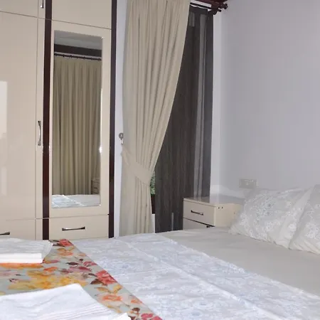 Akyaka Yacht Club Bed & Breakfast *